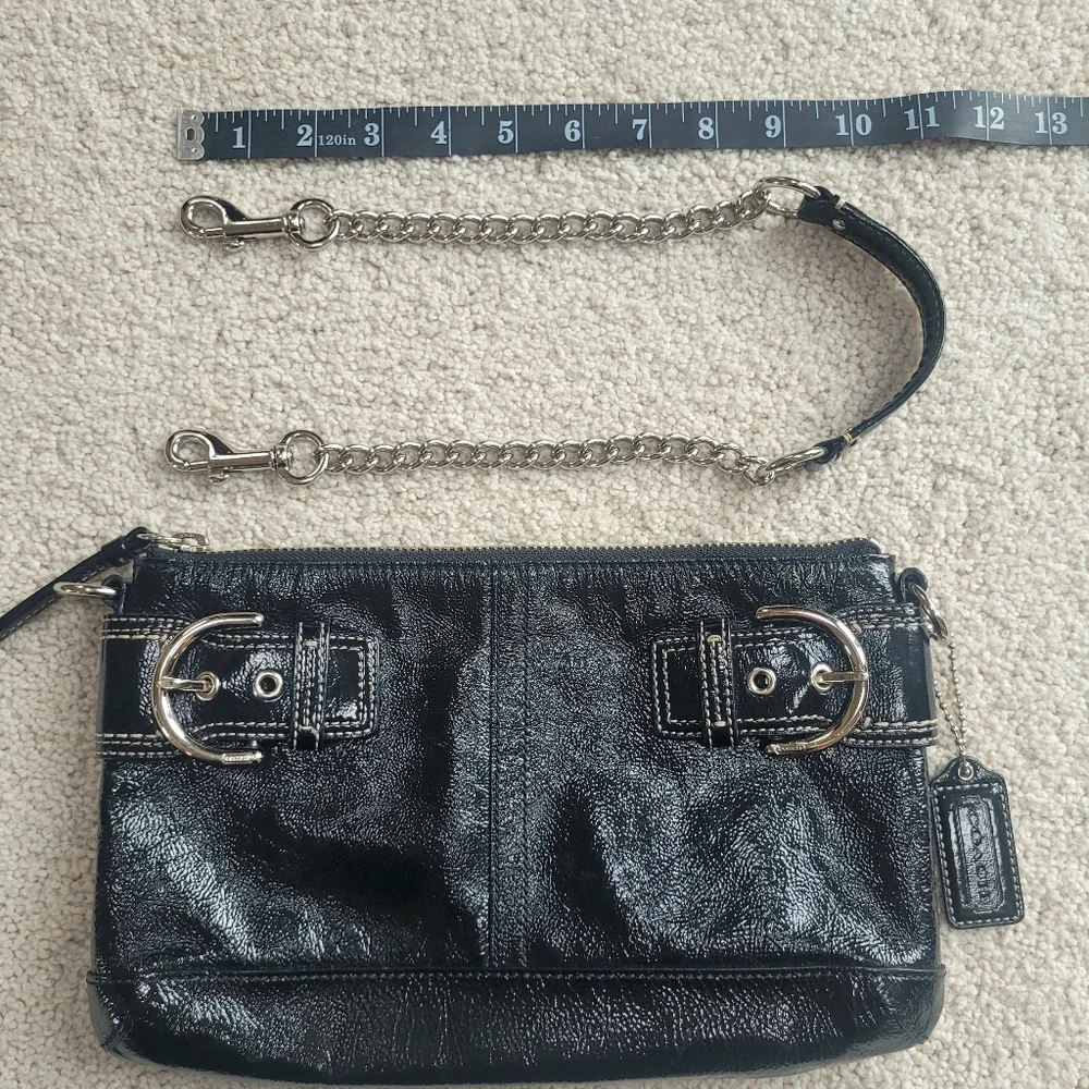 Coach Soho Chain Buckle Patent Leather Black Clutch Moto Handbag 90's Y2K